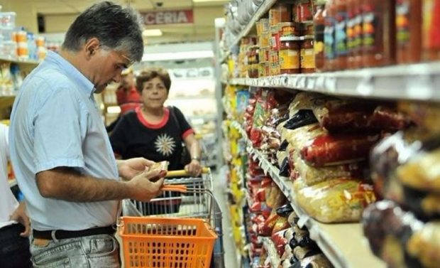 Alertan que proveedoras alimenticias "se quedan" con la rebaja del IVA