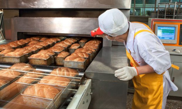 El empleo industrial retrocede mientras crecen las importaciones