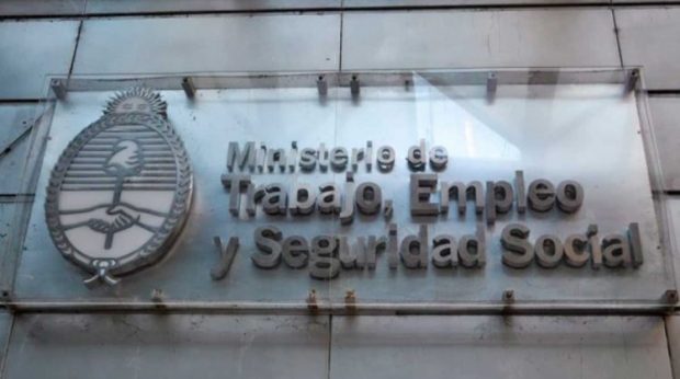 Tres Arroyos confirmó a Triaca que se hará cargo de la ex-Cresta Roja