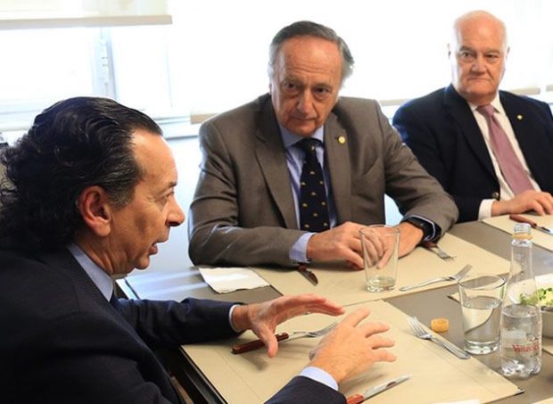 Salarios: El gobierno admite que están «desactualizados»