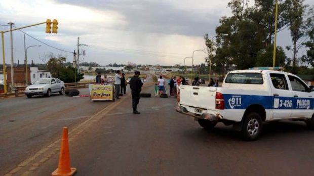 STIA realizó un masivo corte de rutas para reclamar por el Intercosecha