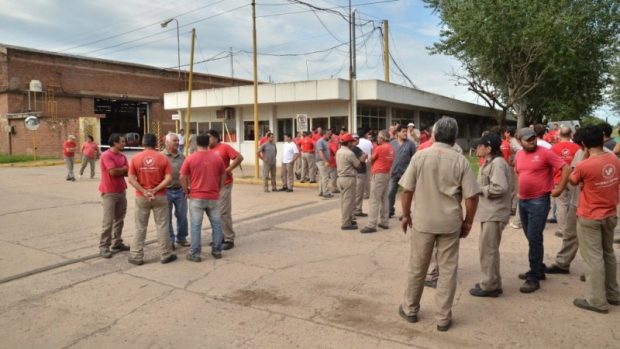 STIA Rafaela le apuntó a la política económica de Macri