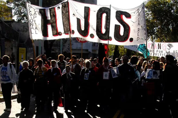 Alimentación repudió el cobarde ataque contra la militante de HIJOS