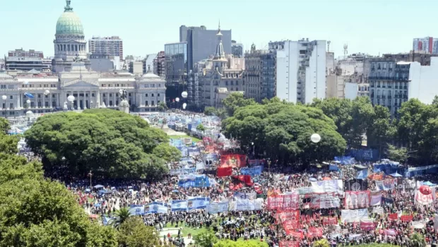Tras la marcha del 1º de mayo, la CGT ratificó el paro del jueves 9