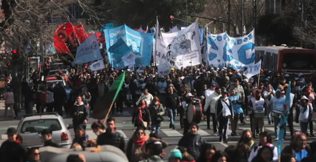 Alimentación marcha junto con la CGT y los movimientos sociales