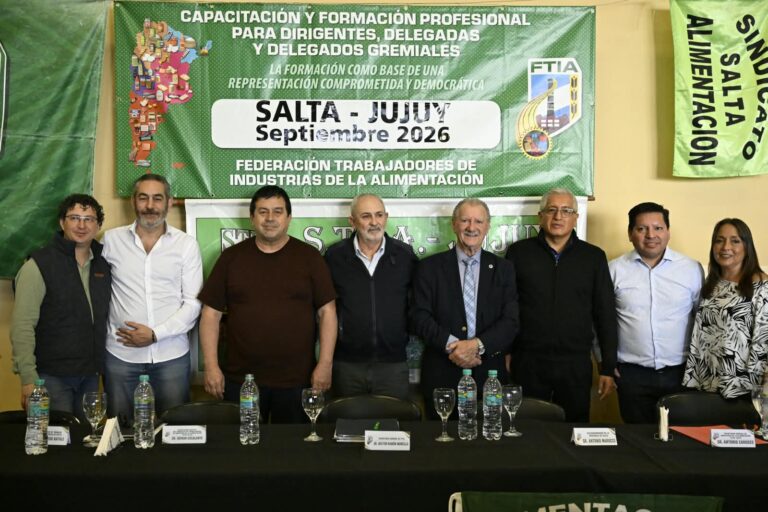 Jornada de capacitación de la FTIA en Salta con dirigentes gremiales de la Industria de Alimentación.