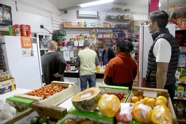 Las ventas de alimentos y bebidas cayeron 3,1% en septiembre en comercios pyme